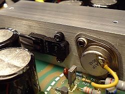 Musical Fidelity A1̏o̓gWX^
